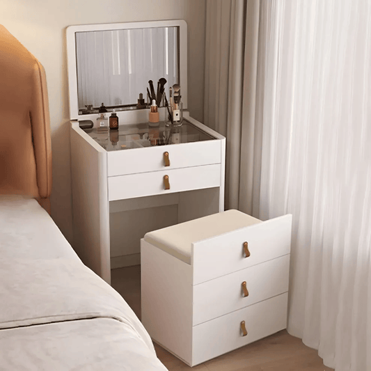 Ivory – Sminkbord med hopfällbar spegel